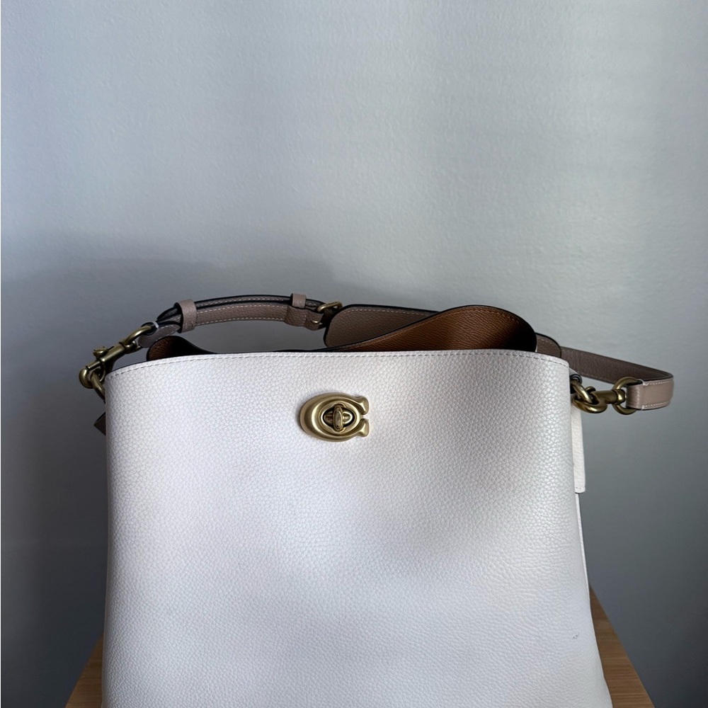 Coach Willow Colorblock Beige Leather Shoulder Bag - Picture 3 of 8